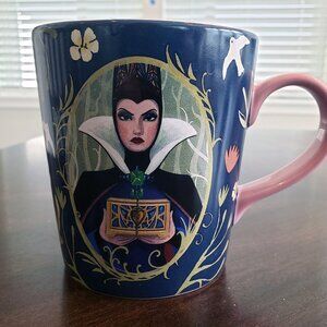 NEW Disney Parks 2025 Evil Queen & Snow White Live Action Ceramic 16oz Mug